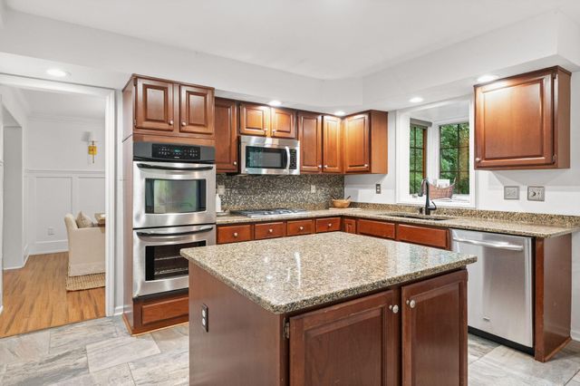 359 Bailey Place, Columbus, OH 43235