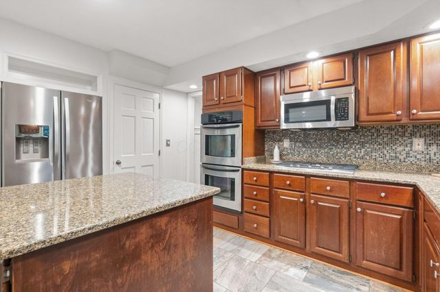 359 Bailey Place, Columbus, OH 43235