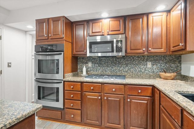 359 Bailey Place, Columbus, OH 43235