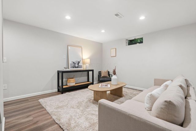 359 Bailey Place, Columbus, OH 43235