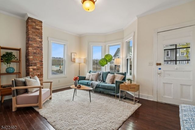 60 Arnold Ter, South Orange Village Twp., NJ 07079