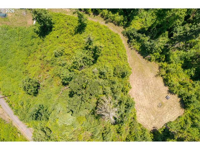 8563 McKenzie Hwy, Springfield, OR 97478