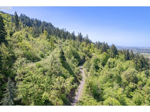 8563 McKenzie Hwy, Springfield, OR 97478
