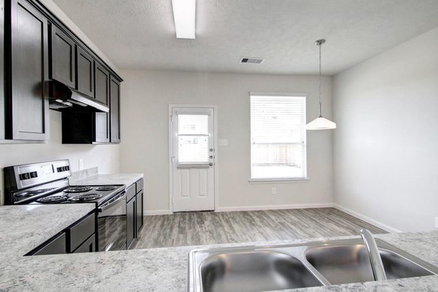 2819 Silver Charm, Houston, TX 77014