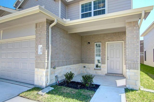 2819 Silver Charm, Houston, TX 77014