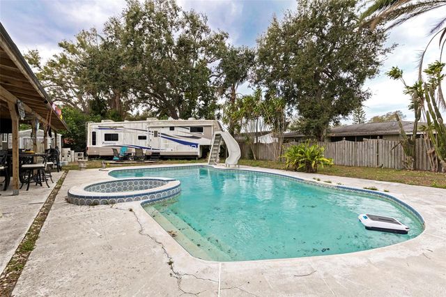 649 16TH STREET NW, Largo, FL 33770