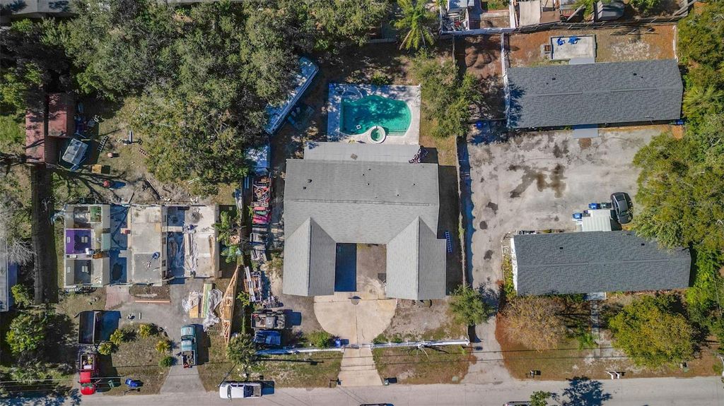 Image 34 of property listing at 649 16TH STREET NW, Largo, FL 33770