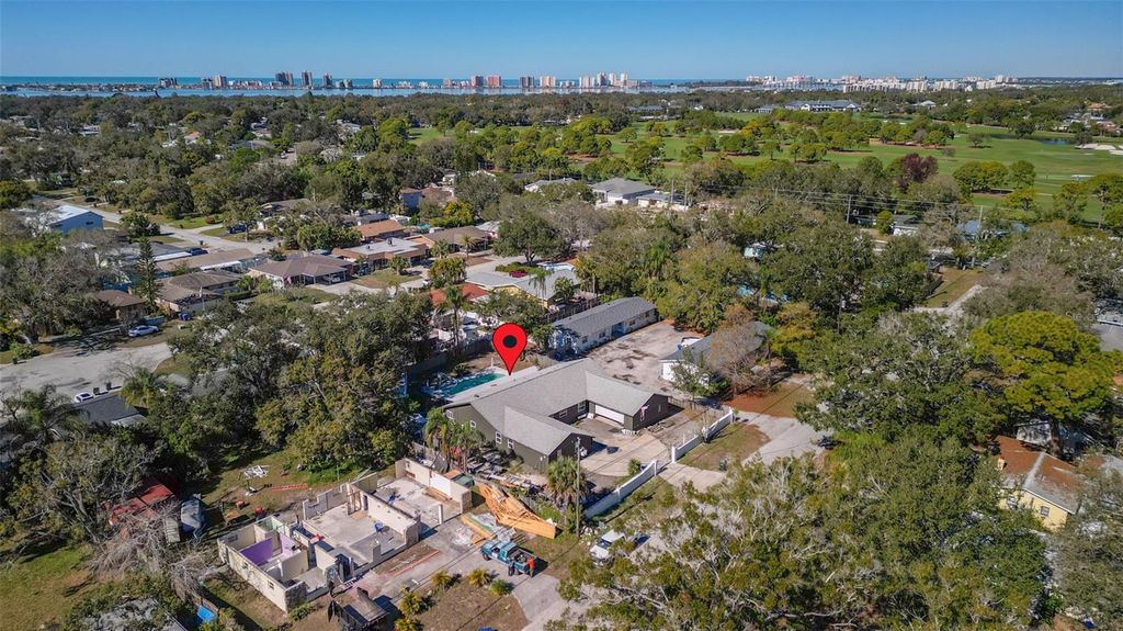 Image 40 of property listing at 649 16TH STREET NW, Largo, FL 33770