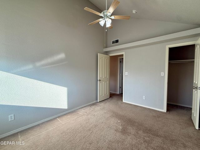 1524 BILL MUELLER Place, El Paso, TX 79912