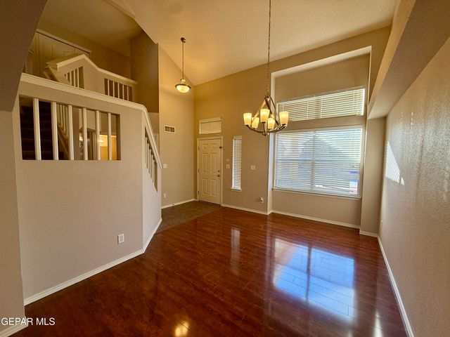 1524 BILL MUELLER Place, El Paso, TX 79912