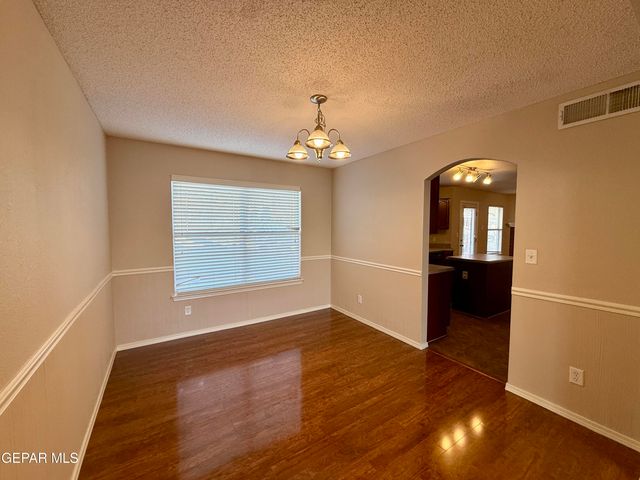 1524 BILL MUELLER Place, El Paso, TX 79912