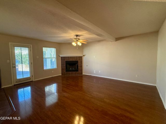 1524 BILL MUELLER Place, El Paso, TX 79912