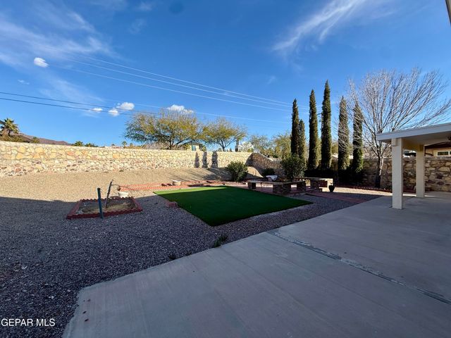 1524 BILL MUELLER Place, El Paso, TX 79912