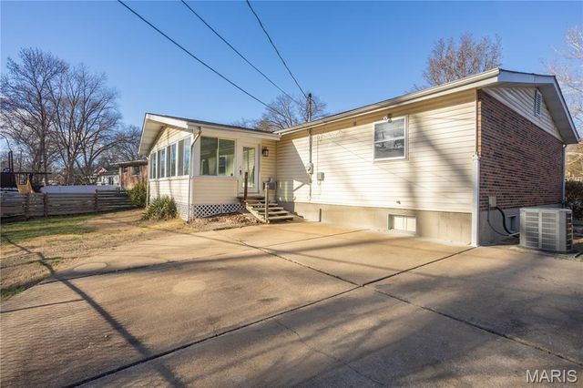 11042 Wylestone Court, Unincorporated, MO 63126