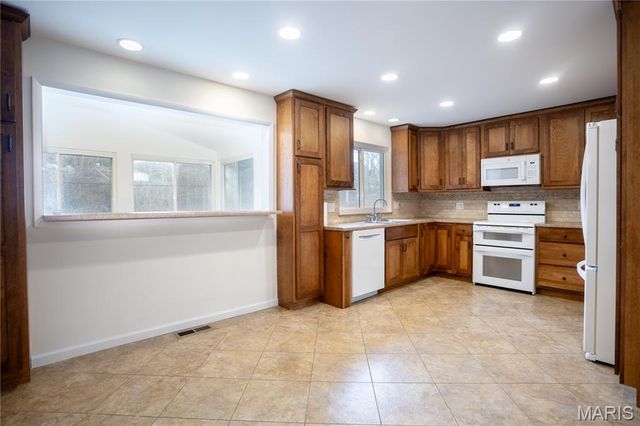 11042 Wylestone Court, Unincorporated, MO 63126