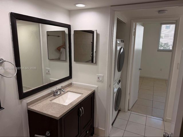 8050 NW 8th Street 1307, Miami, FL 33126