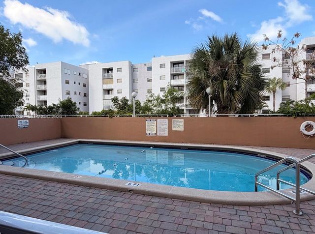8050 NW 8th Street 1307, Miami, FL 33126