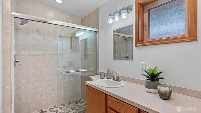 4120 Lake House Lane SE, Olympia, WA 98513