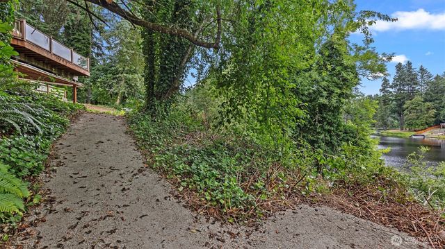 4120 Lake House Lane SE, Olympia, WA 98513