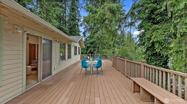 4120 Lake House Lane SE, Olympia, WA 98513