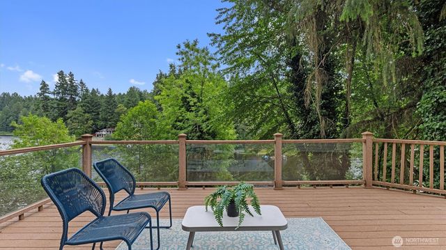 4120 Lake House Lane SE, Olympia, WA 98513
