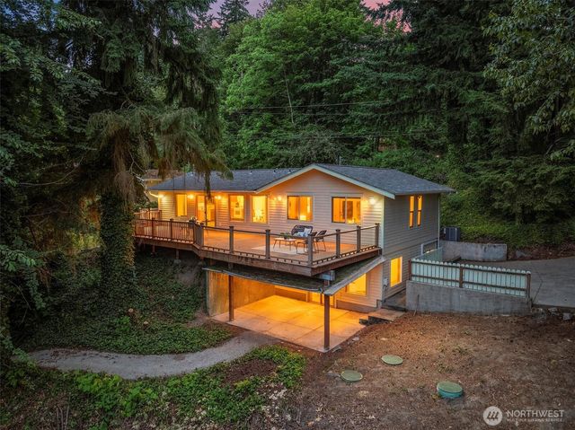 4120 Lake House Lane SE, Olympia, WA 98513