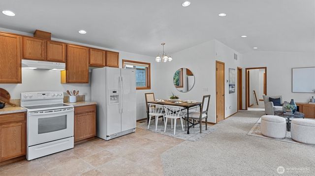 4120 Lake House Lane SE, Olympia, WA 98513