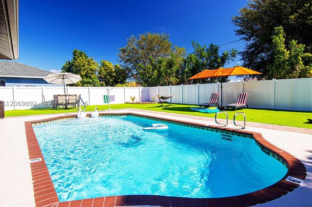133 SE 2nd, Cape Coral, FL 33990