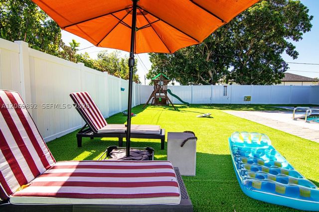 133 SE 2nd, Cape Coral, FL 33990