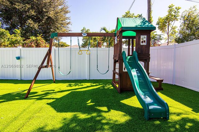 133 SE 2nd, Cape Coral, FL 33990