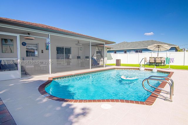 133 SE 2nd, Cape Coral, FL 33990