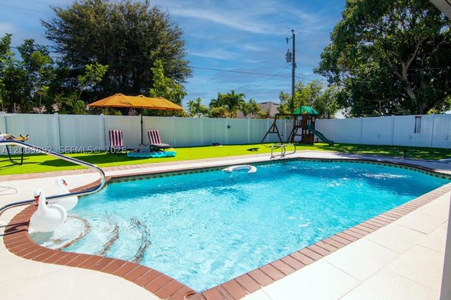 133 SE 2nd, Cape Coral, FL 33990