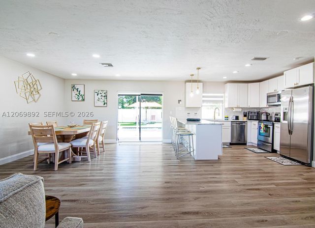 133 SE 2nd, Cape Coral, FL 33990