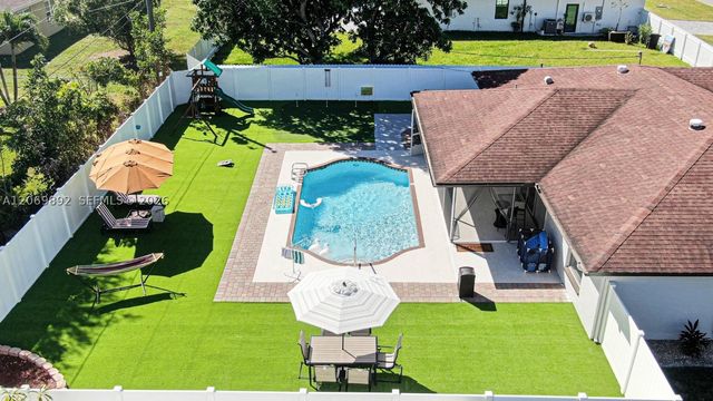 133 SE 2nd, Cape Coral, FL 33990