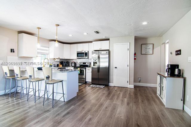 133 SE 2nd, Cape Coral, FL 33990