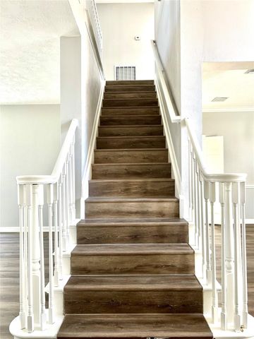 13703 Midfield Glen Court, Houston, TX 77059