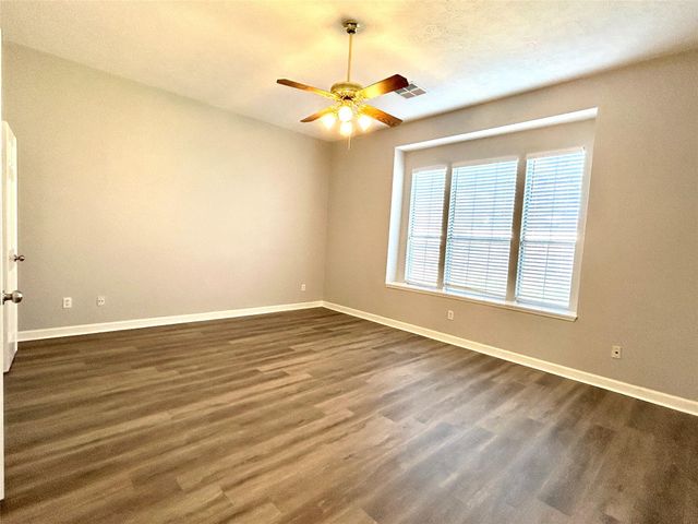 13703 Midfield Glen Court, Houston, TX 77059