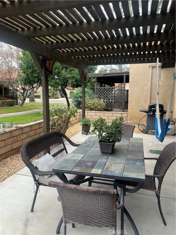 11677 Cedar Court, Apple Valley, CA 92308