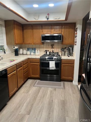 11677 Cedar Court, Apple Valley, CA 92308