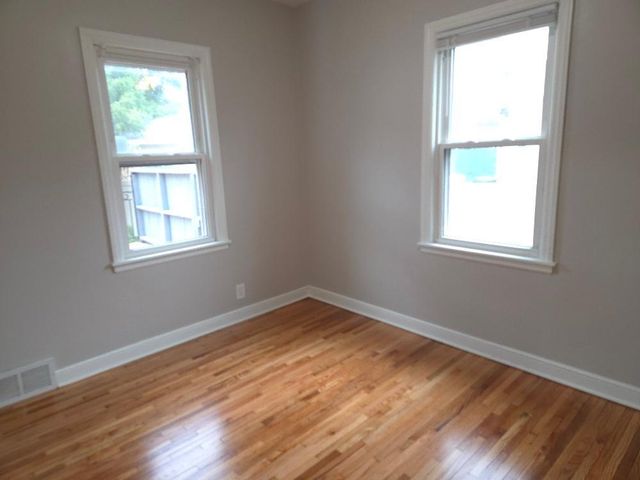 1715 Race Street, Saint Paul, MN 55116
