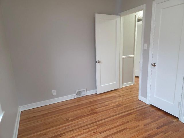 1715 Race Street, Saint Paul, MN 55116