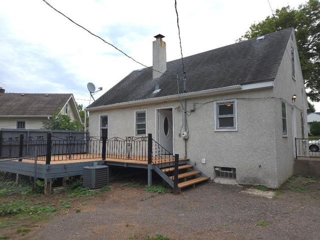 1715 Race Street, Saint Paul, MN 55116