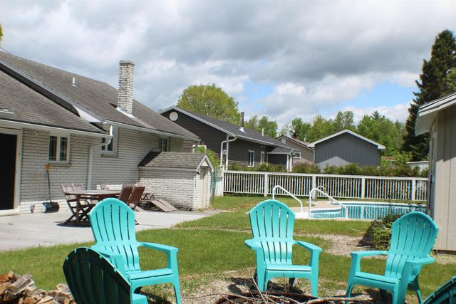 6 Pinecrest Avenue, Berlin, NH 03570