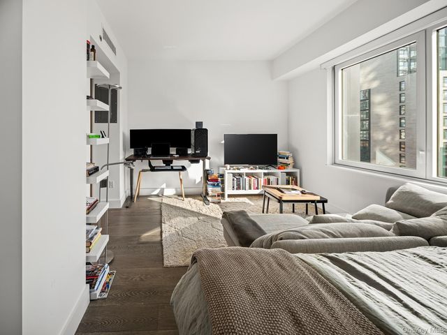 10 Nevins Street 12I, Brooklyn, NY 11217