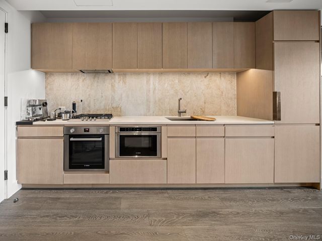 10 Nevins Street 12I, Brooklyn, NY 11217