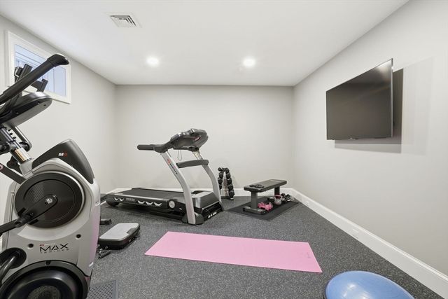21 Chadbourne Road, Lexington, MA 02421