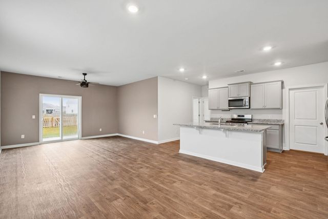 689 Ladywood Drive, Summerville, SC 29486
