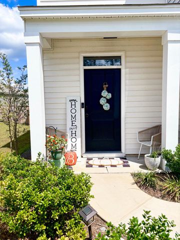 689 Ladywood Drive, Summerville, SC 29486