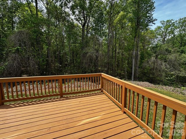 131 High Bluff Circle, Mooresville, NC 28115