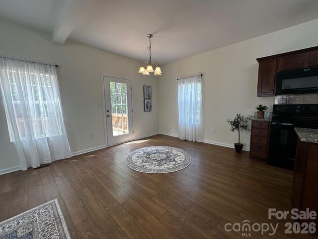 131 High Bluff Circle, Mooresville, NC 28115